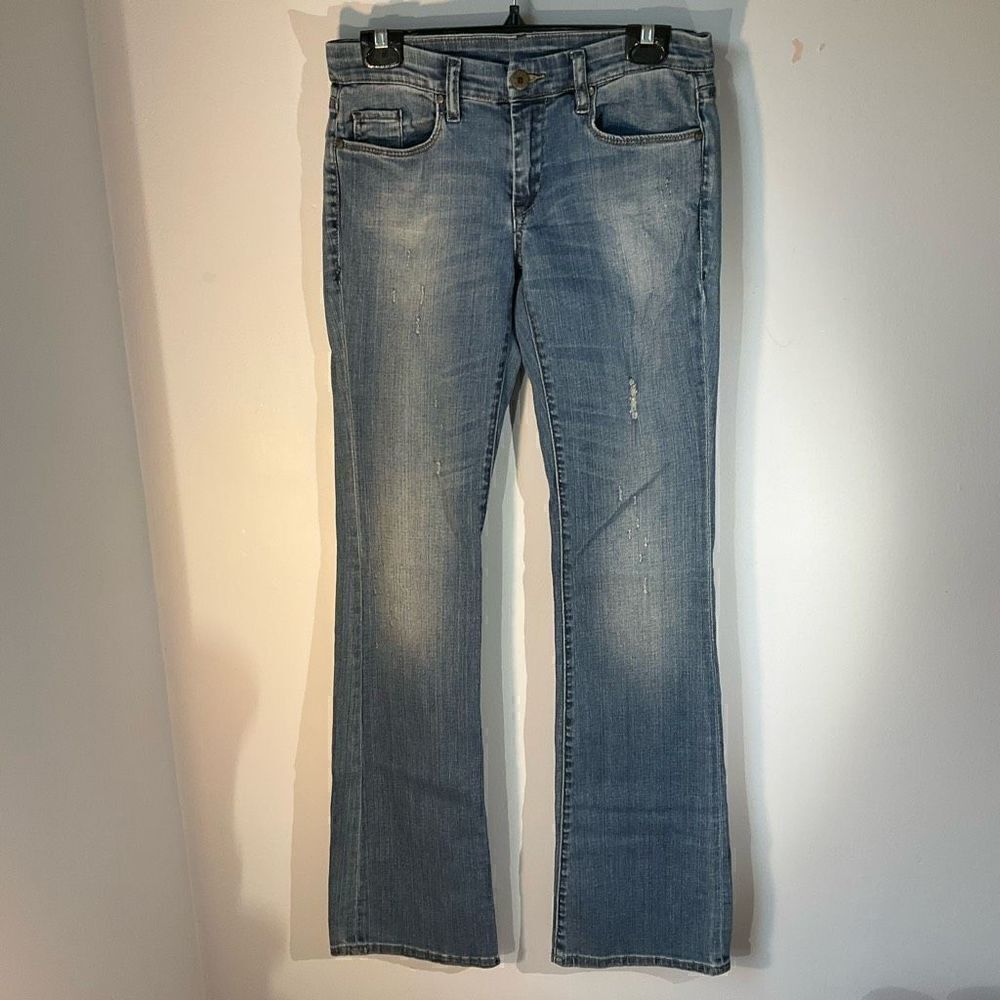 Blank NYC 5 Pocket Jeans. Boot Cut. size 28. Distressed